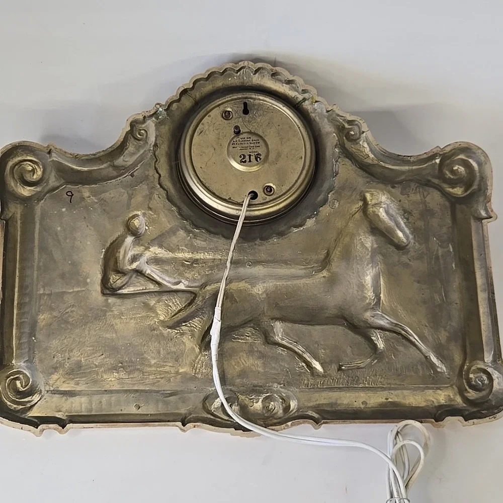 Vintage Wall Clock Horse & Sulky Race Carriage Ornate Gold Frame Working Quartz‎